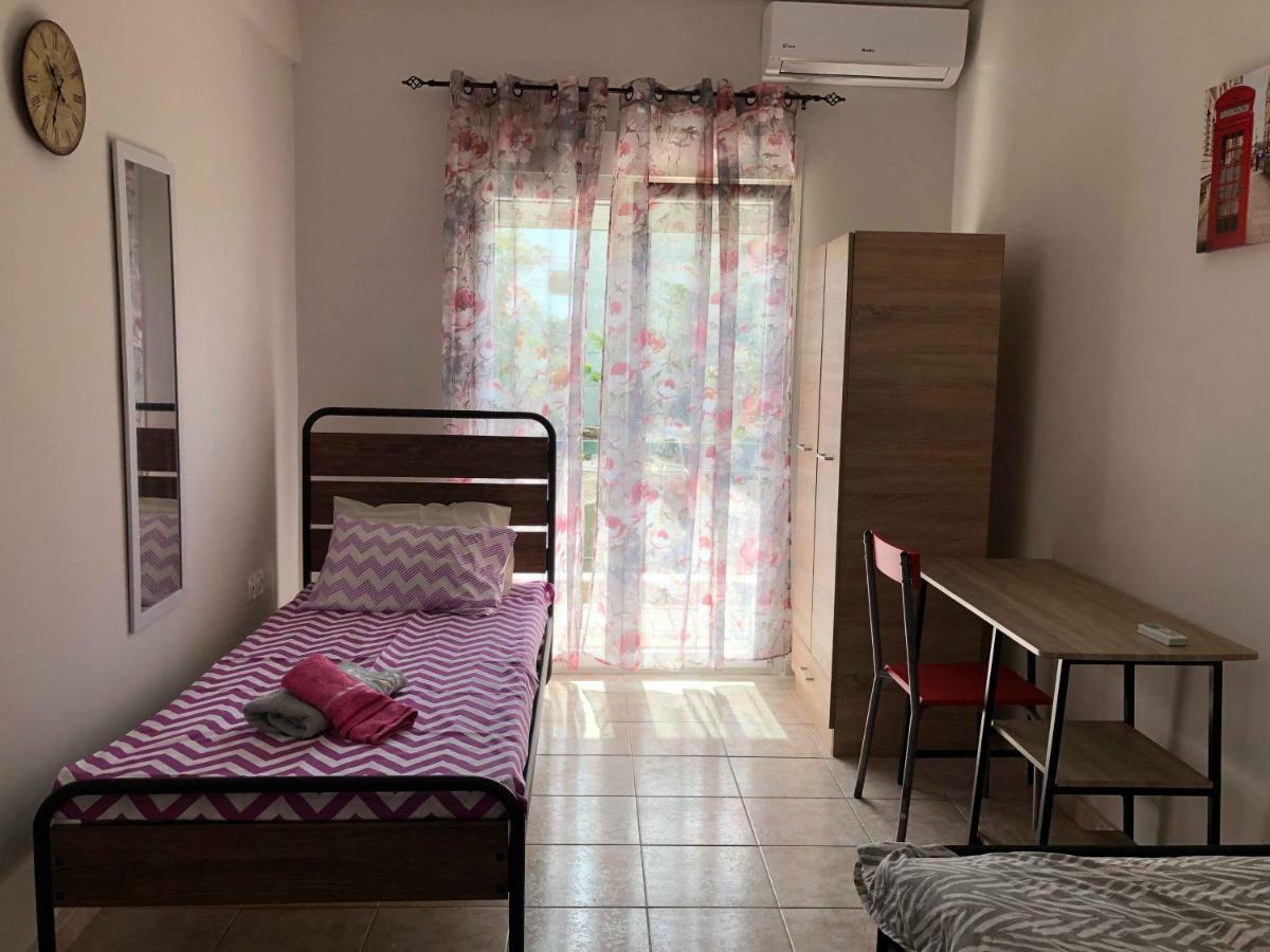 Samakovlis Apartments 尼亚米卡尼奥纳 外观 照片